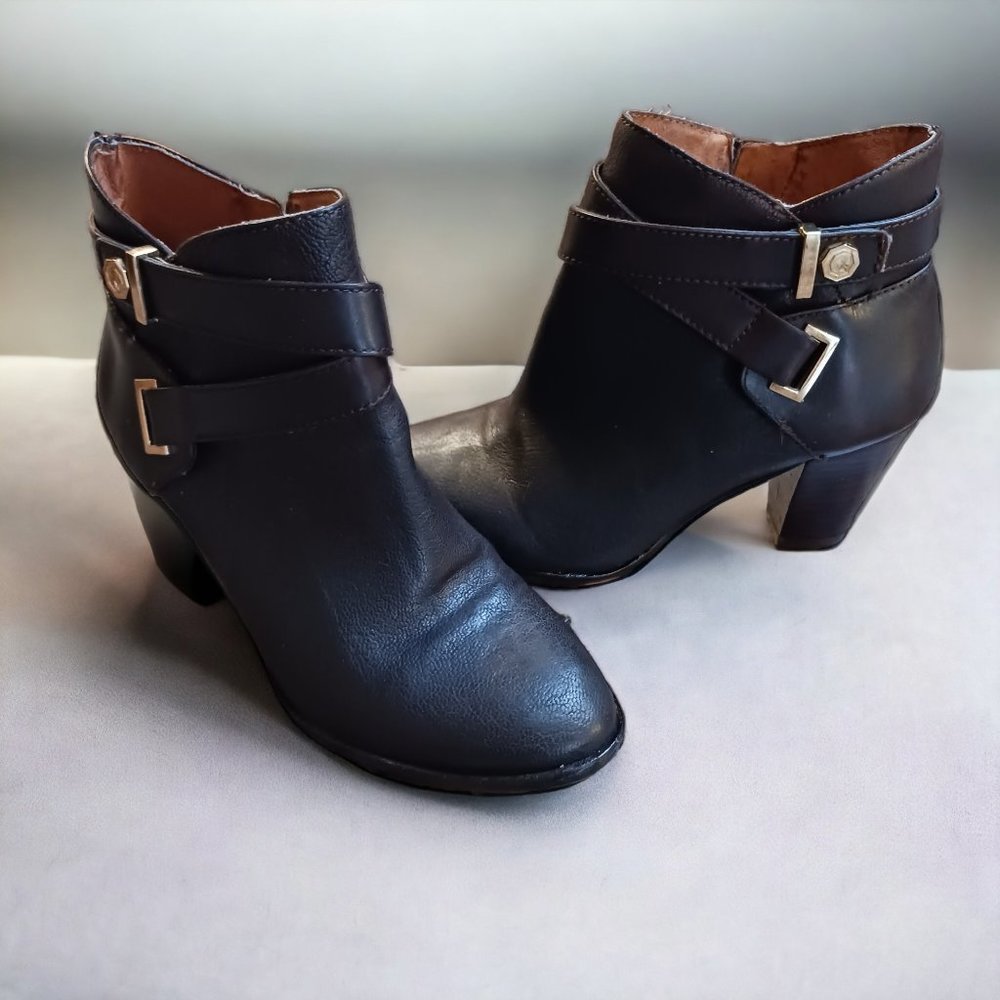 Louise et Cie Chocolate  Brown Lo-Ranier Western Leather Ankle Bootie.  Size 5M